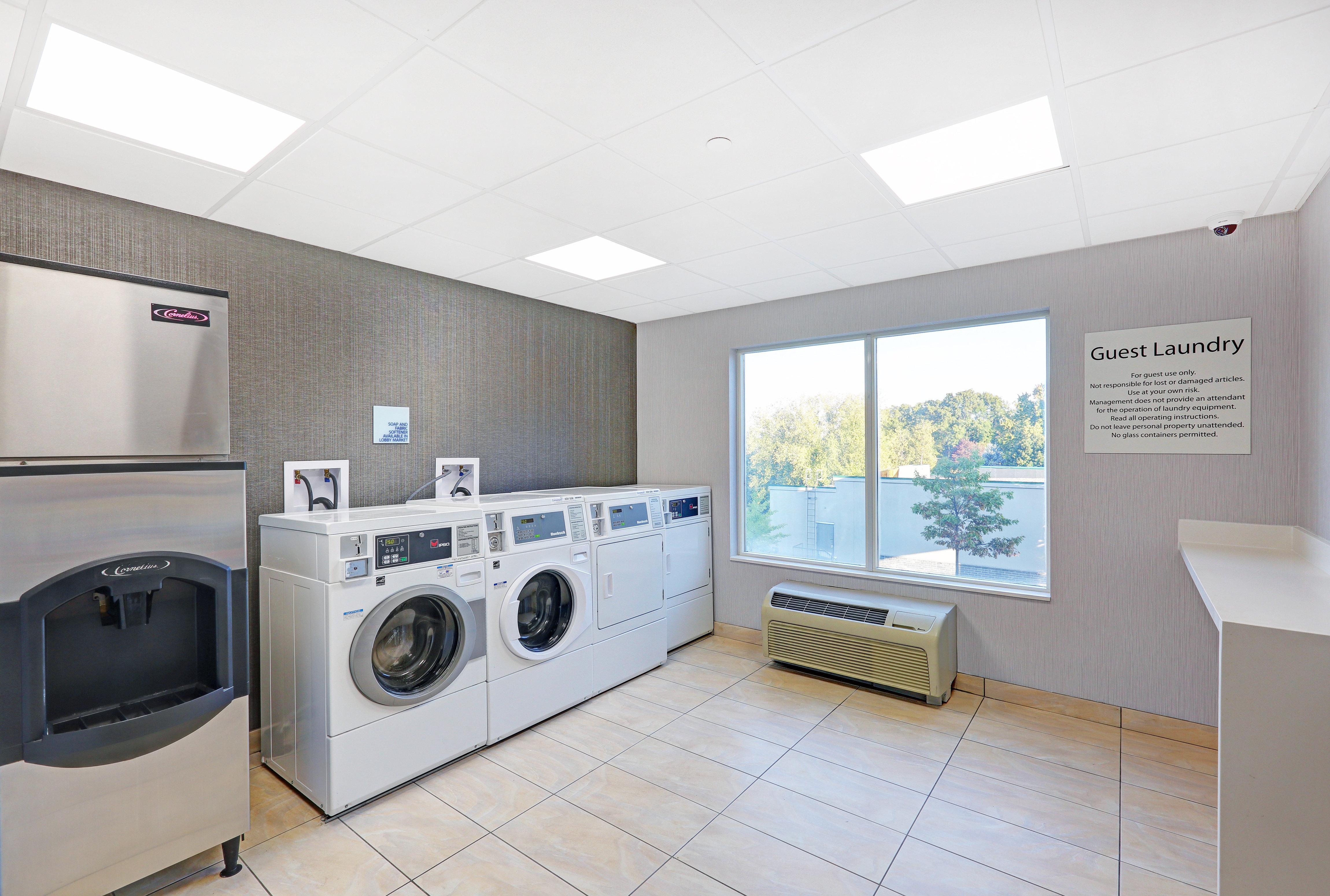 Holiday Inn Express & Suites - Woodstock, On Canada Esterno foto